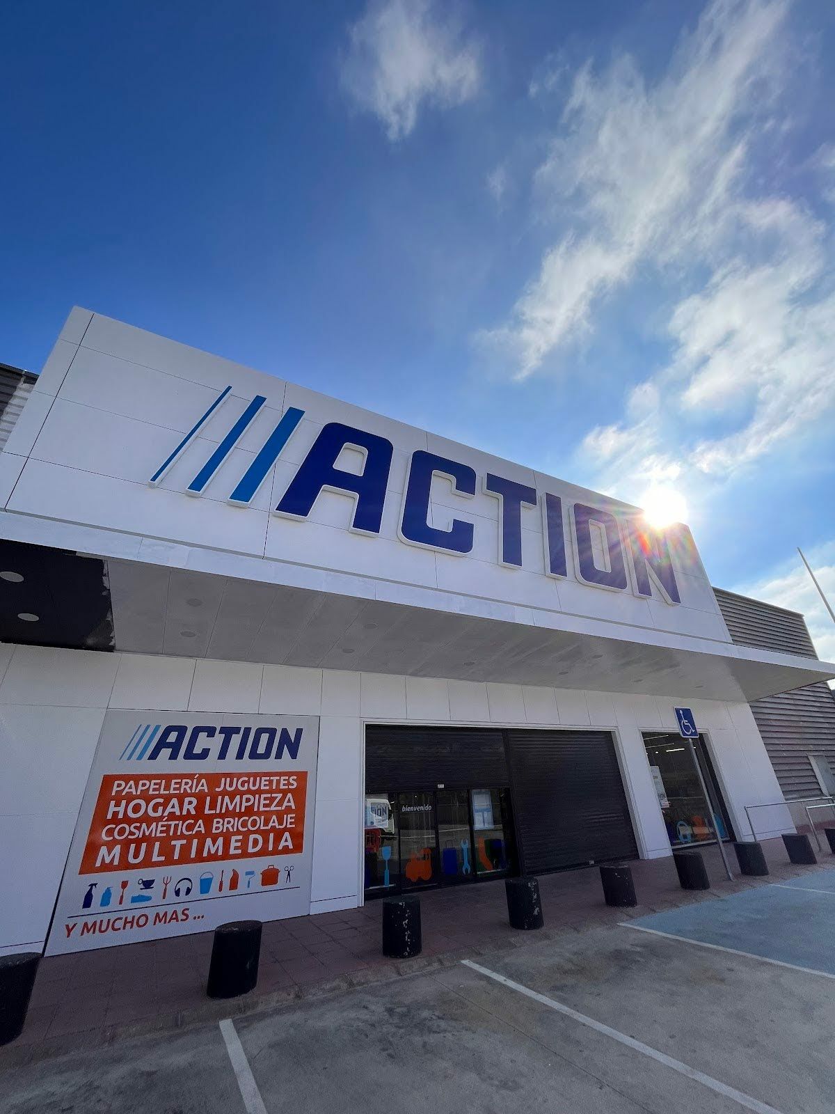 Action store front