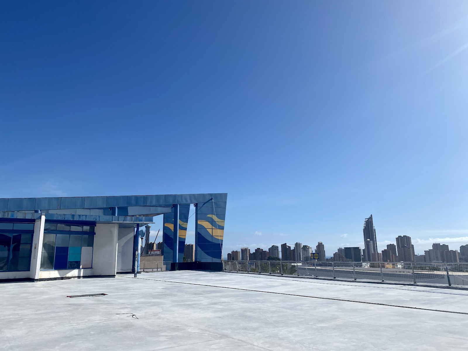 LA MARINA HACE GRANDES PROGRESOS CON LAS OBRAS DE LA TERRAZA